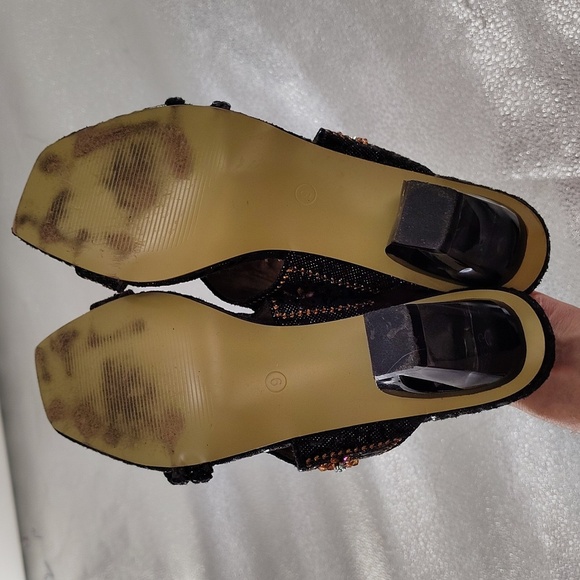 John Fashion Embroidered & Beaded Unique Slides Wedge Heal Size 9 - Picture 8 of 16
